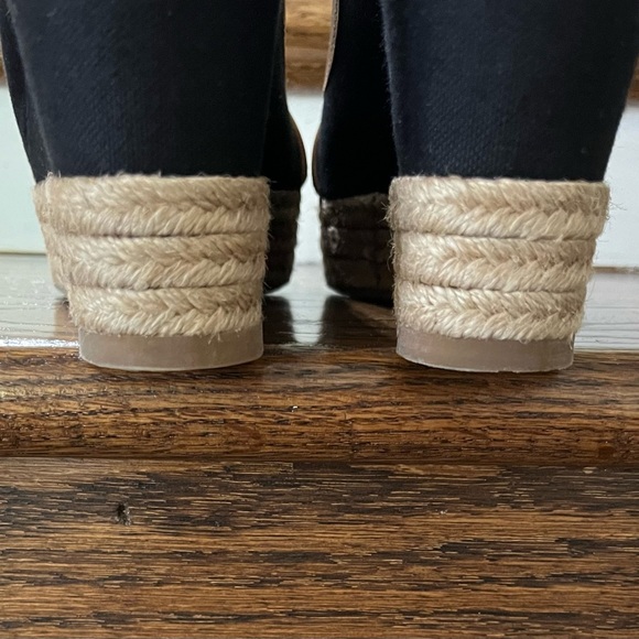 Tory Burch Wedges Size 8 - Picture 8 of 8